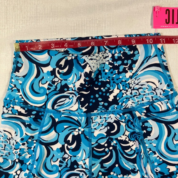 NWT Lilly Pulitzer Luxletic South Beach High Rise Bike Shorts, UPF 50+ Sz. Small - Picture 8 of 15